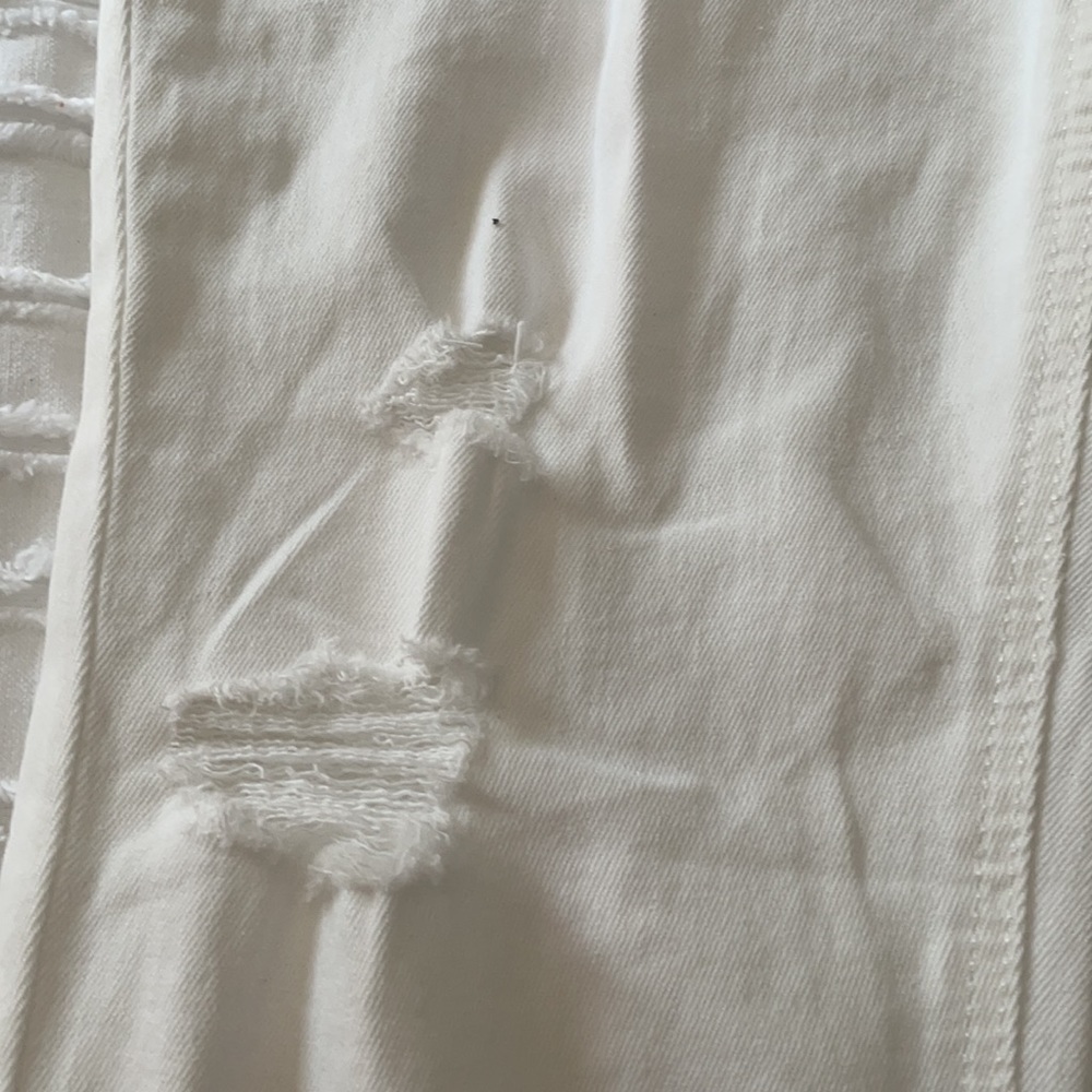 White jeans - Picture 4 of 5